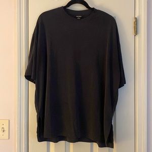 Soft black Monki T